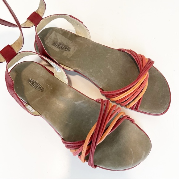 Keen Women’s Emerald City Red Sandal Size 10 - Picture 7 of 8